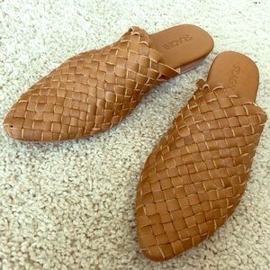 St. Agni Paris Woven Mule (size 41)